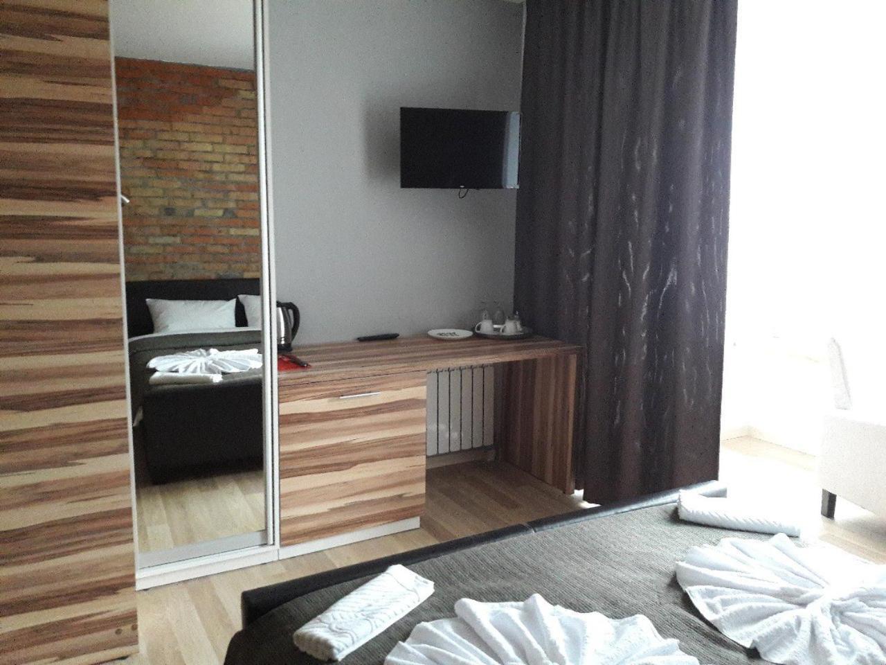 Mini Hotel On Demiivska キエフ エクステリア 写真