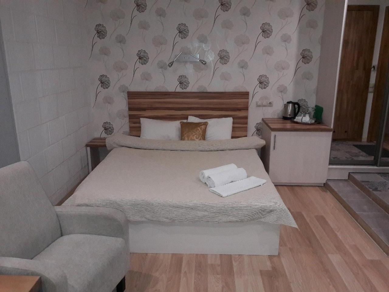 Mini Hotel On Demiivska キエフ エクステリア 写真
