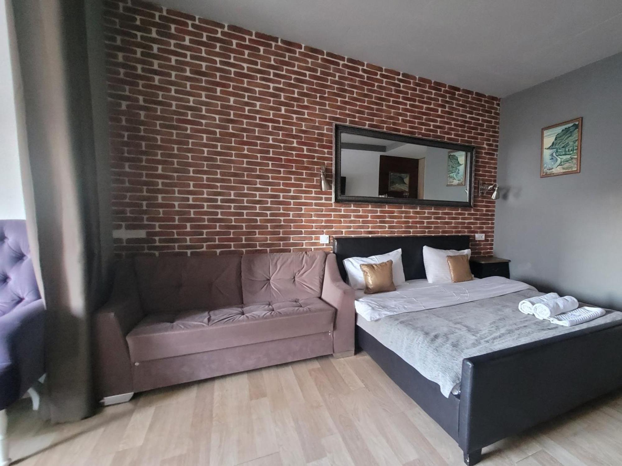 Mini Hotel On Demiivska キエフ エクステリア 写真