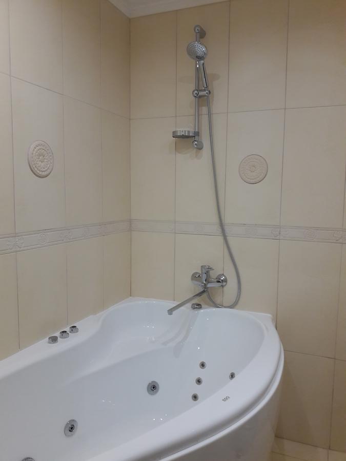 Mini Hotel On Demiivska キエフ エクステリア 写真