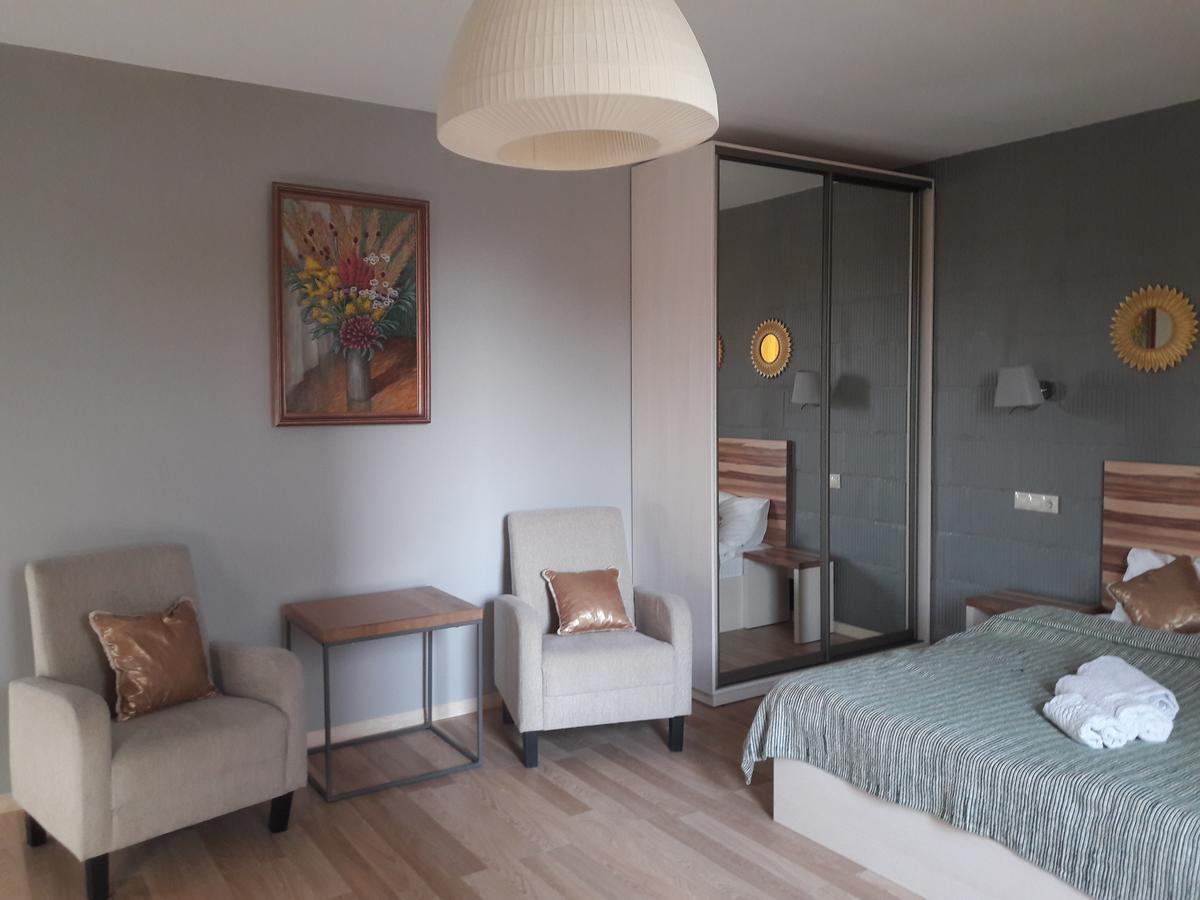 Mini Hotel On Demiivska キエフ エクステリア 写真